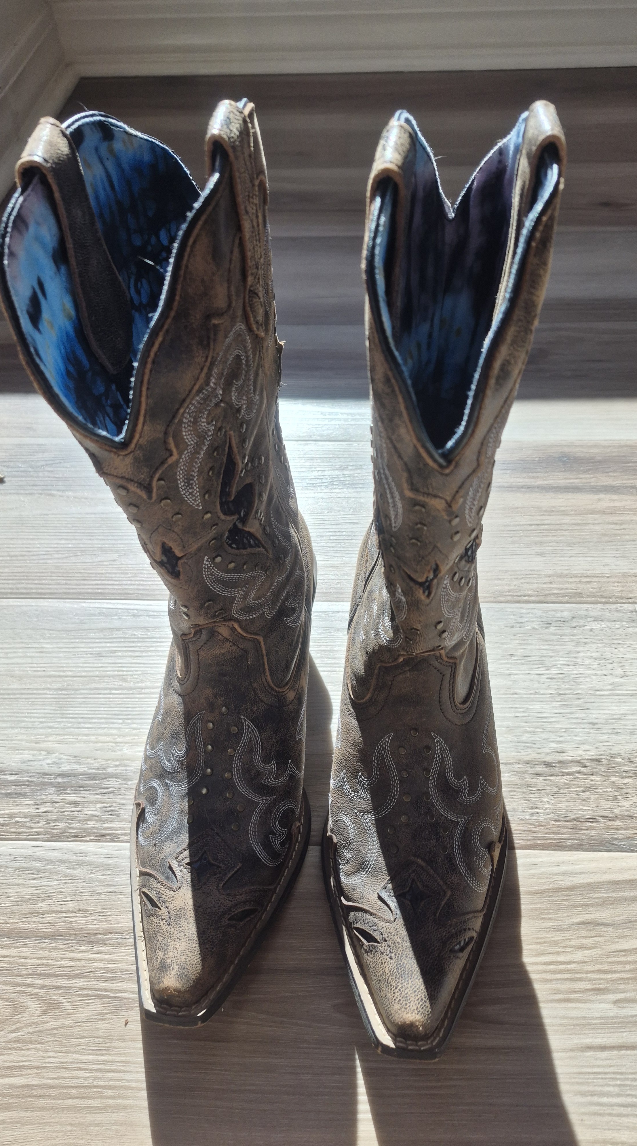 Womens Laredo Cowboy Boots
